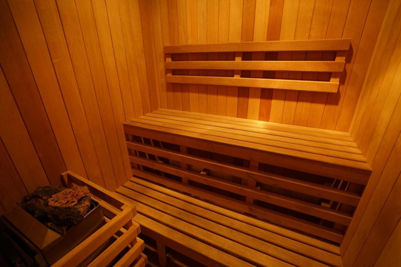 Gamma By Fiesta Americ Xalapa Nubara Екстериор снимка A bench in a Finnish sauna